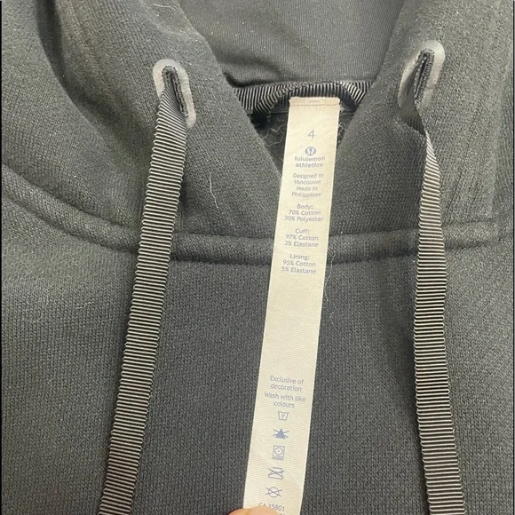 Lululemon Wind Down Pullover size 4 EUC black - Picture 2 of 5